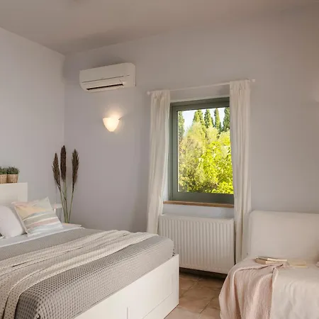 ヴィラ Absolute By Stylish Livathos (Kefalonia)